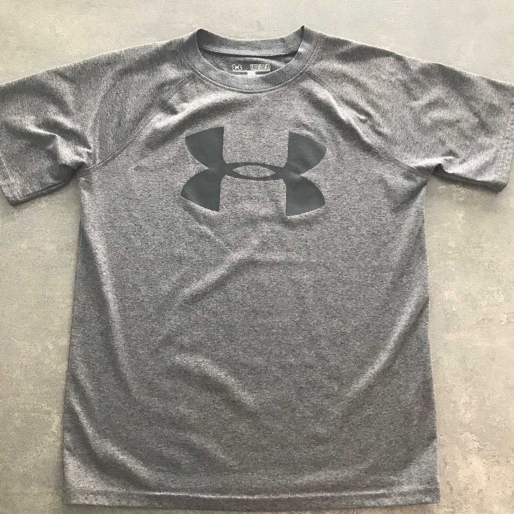 Boys Under Armour Grey T-shirt